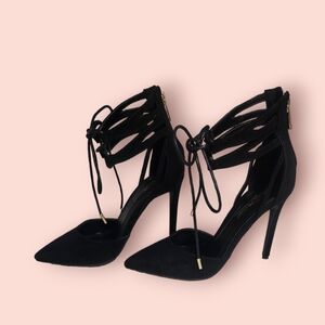 BRAND NEW! Chic Anklewrap Lace-Up Heels